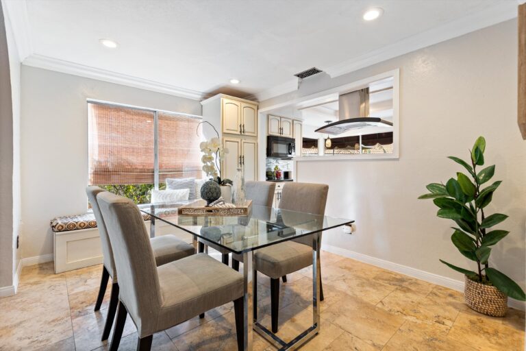 Best real estate agent in Tustin