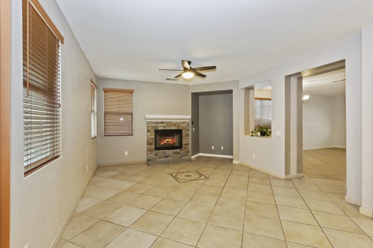 Best real estate agent in Fontana