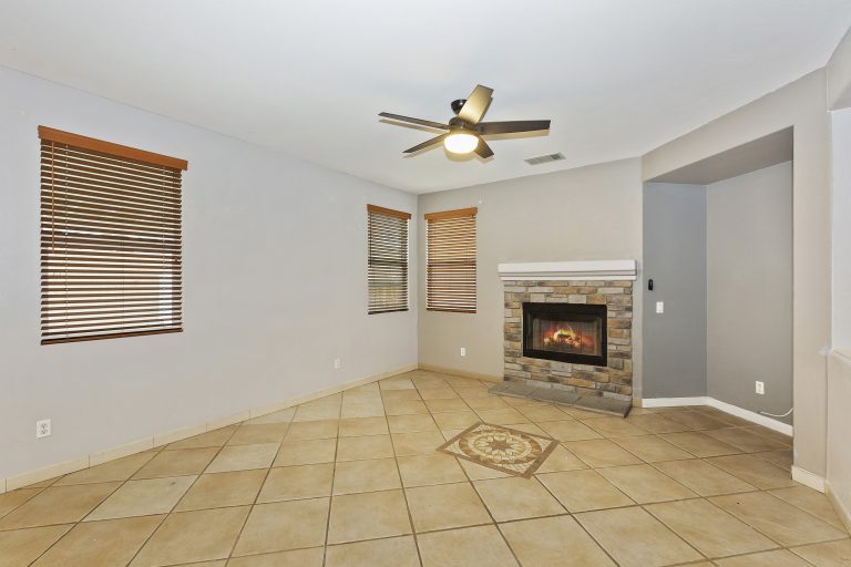 Best real estate agent in Fontana