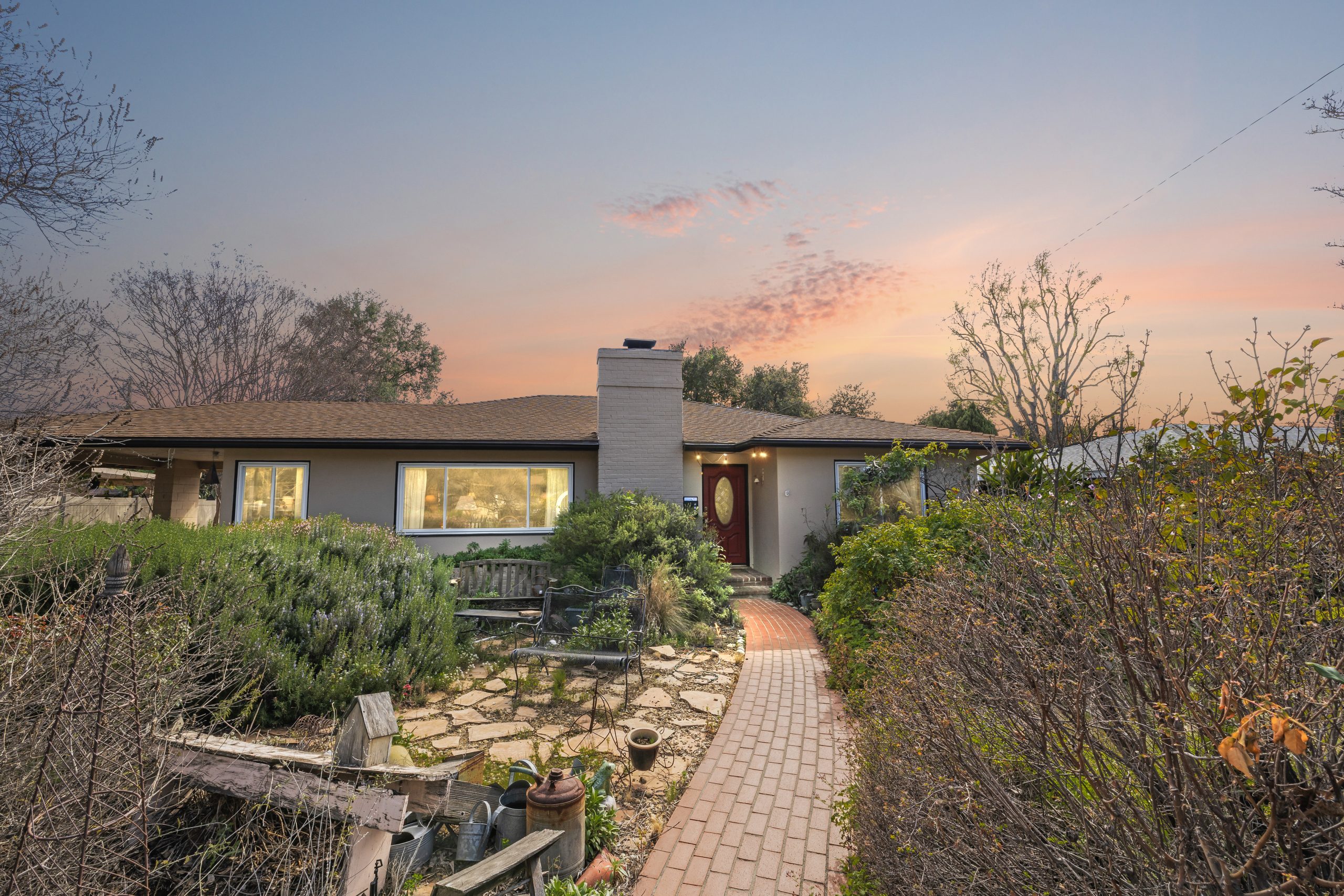dle agent eb Claremont scaled