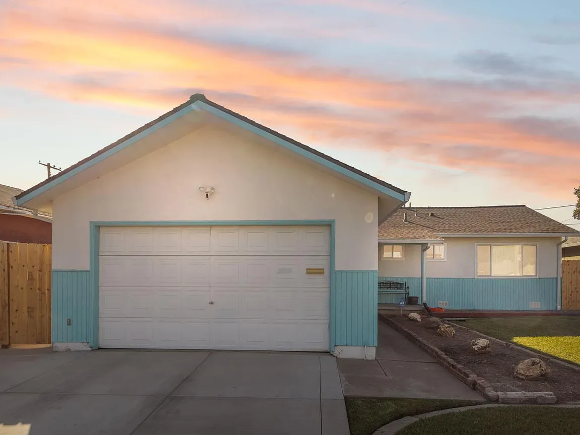 9221-N-El-Dorado-St-Stockton-CA-95210