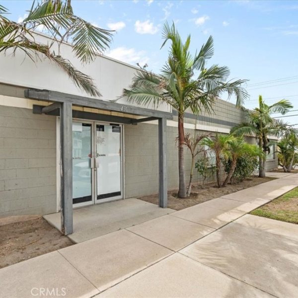 491 W Rialto Ave